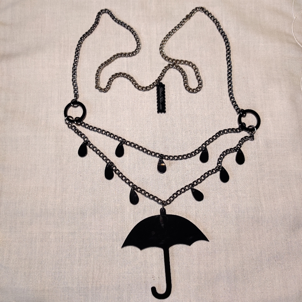 Pebeta Teta Umbrella and Raindrop Necklace